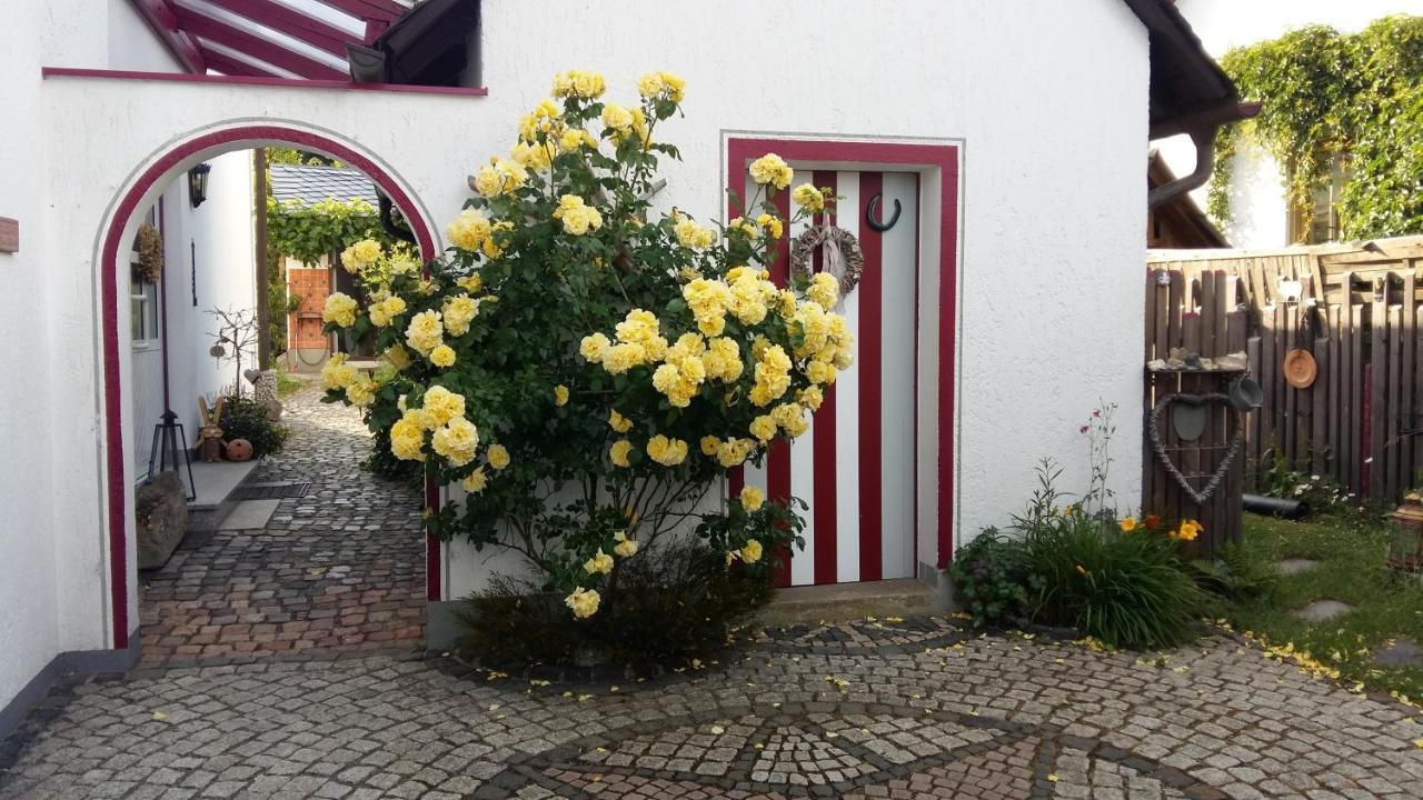 B & B Gaestehaus Schmidt Lichtenberg  外观 照片