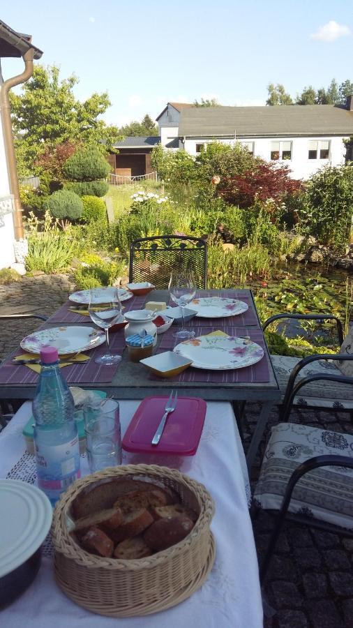 B & B Gaestehaus Schmidt Lichtenberg  外观 照片