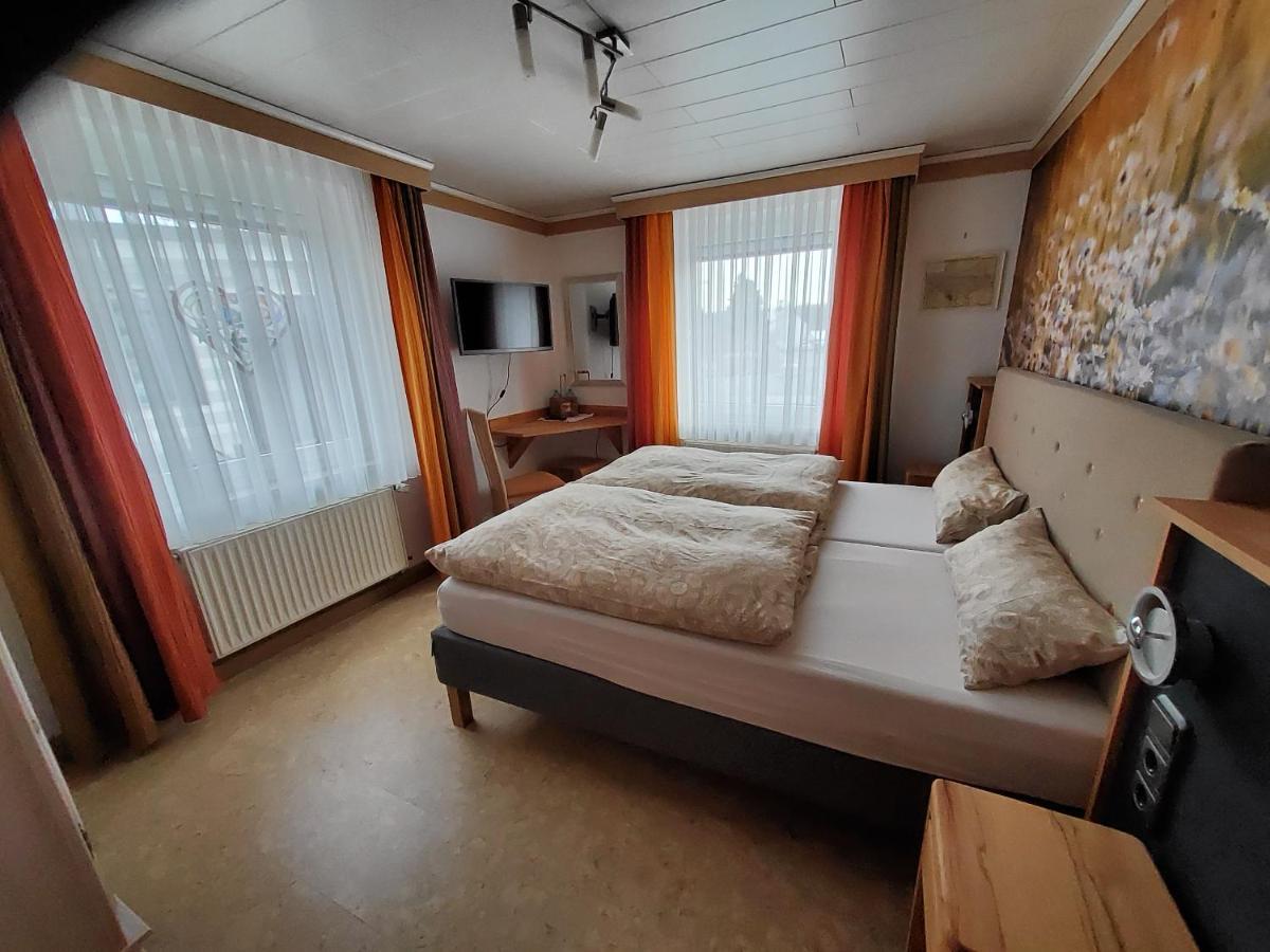 B & B Gaestehaus Schmidt Lichtenberg  外观 照片