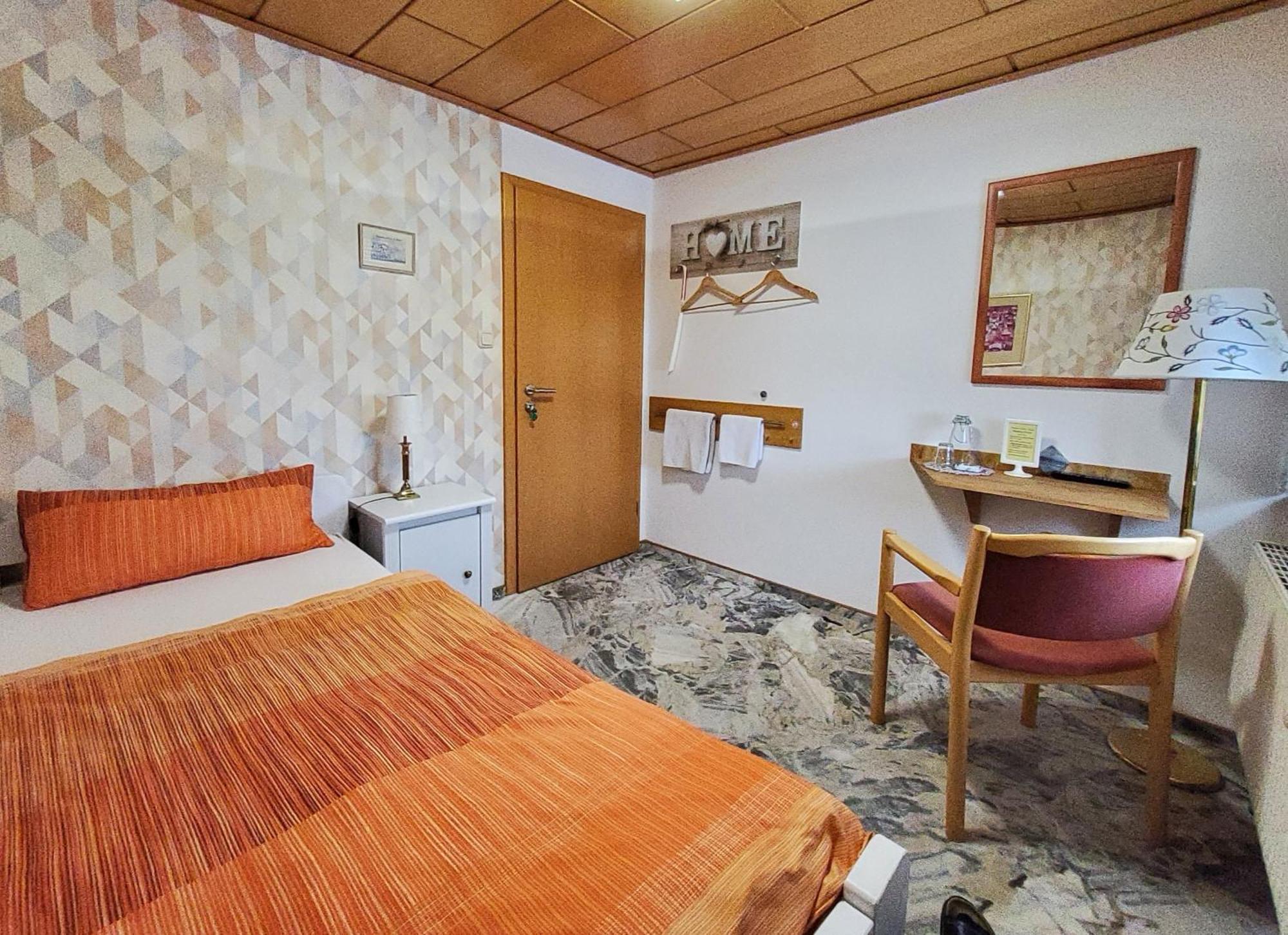 B & B Gaestehaus Schmidt Lichtenberg  外观 照片