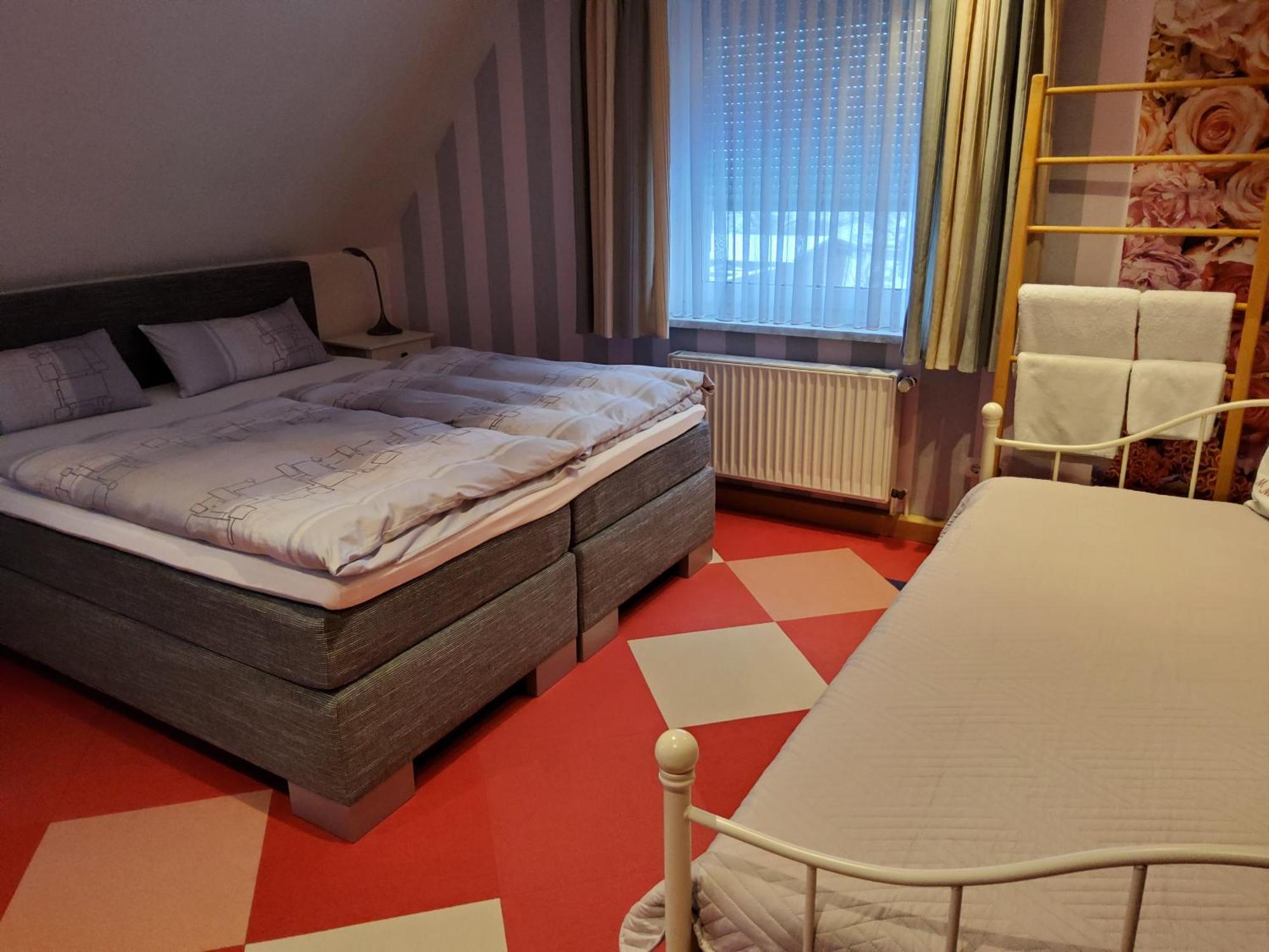 B & B Gaestehaus Schmidt Lichtenberg  外观 照片